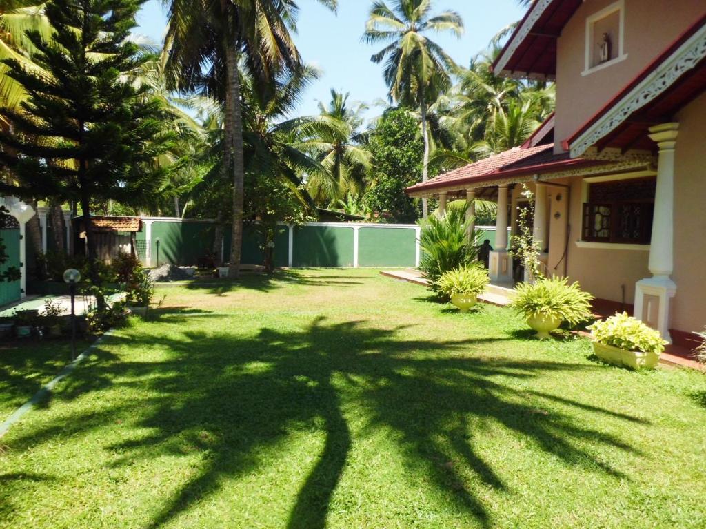 Villa W Bentota Exteriör bild